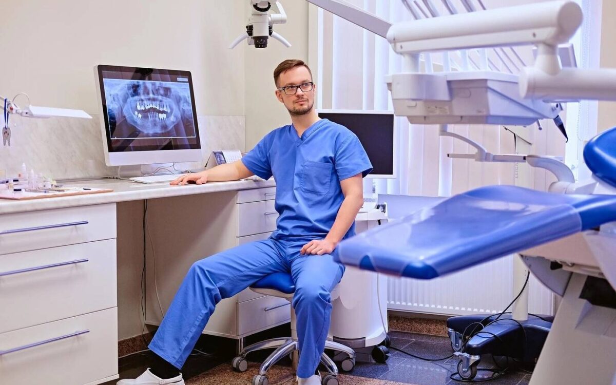 stomatologie generală Craiova – detartraj și igienizare StomaArt